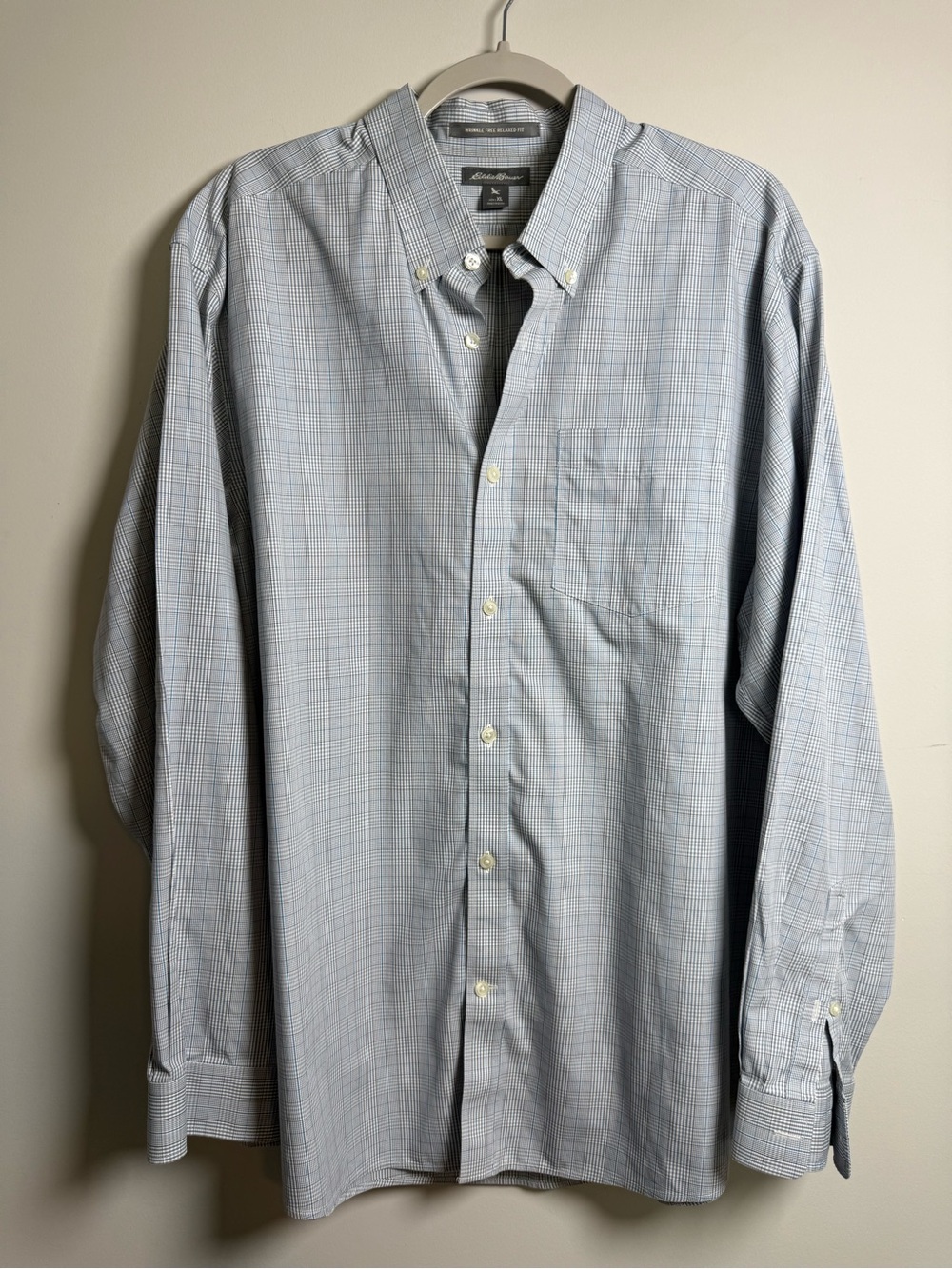 Eddie Bauer Men's XL Relaxed Fit Cotton Shirt Gray Blue Plaid Business-Casual
